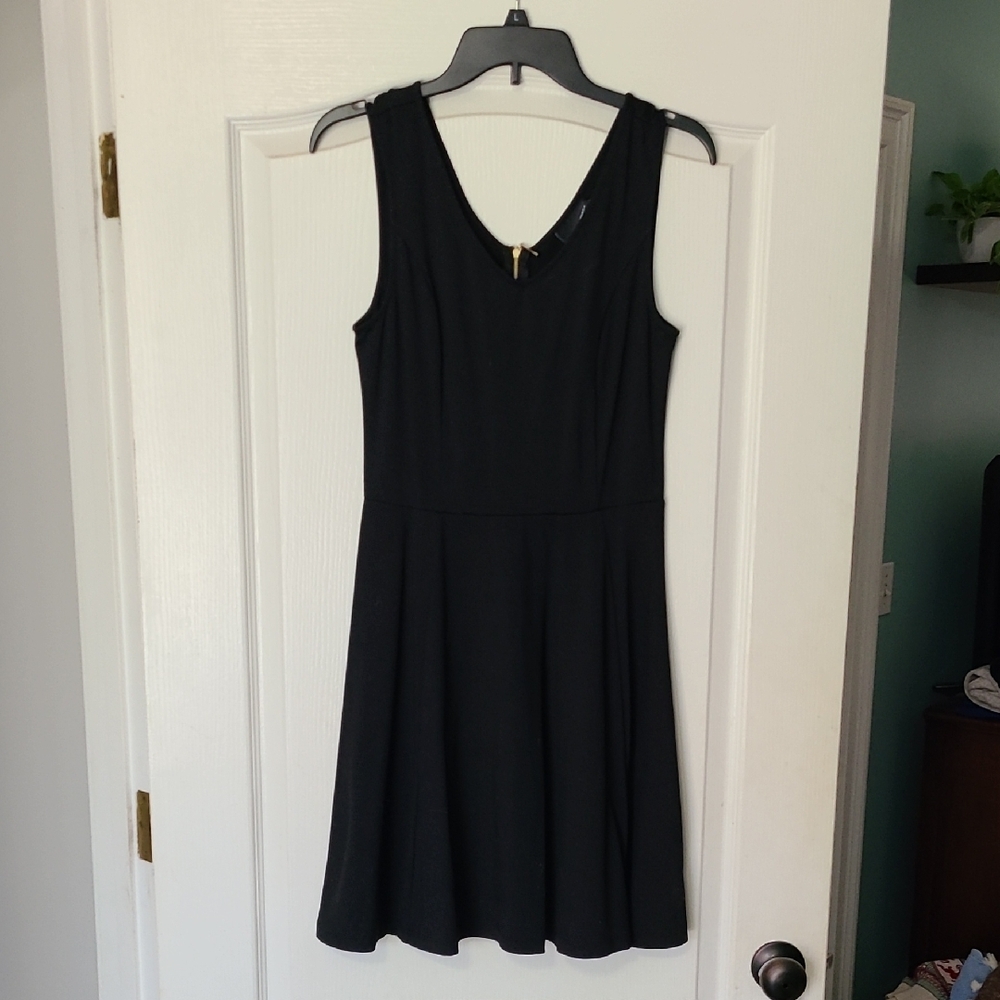 Elegant Black Sleeveless Dress